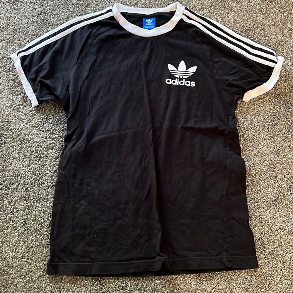 3 stripe adidas shirt